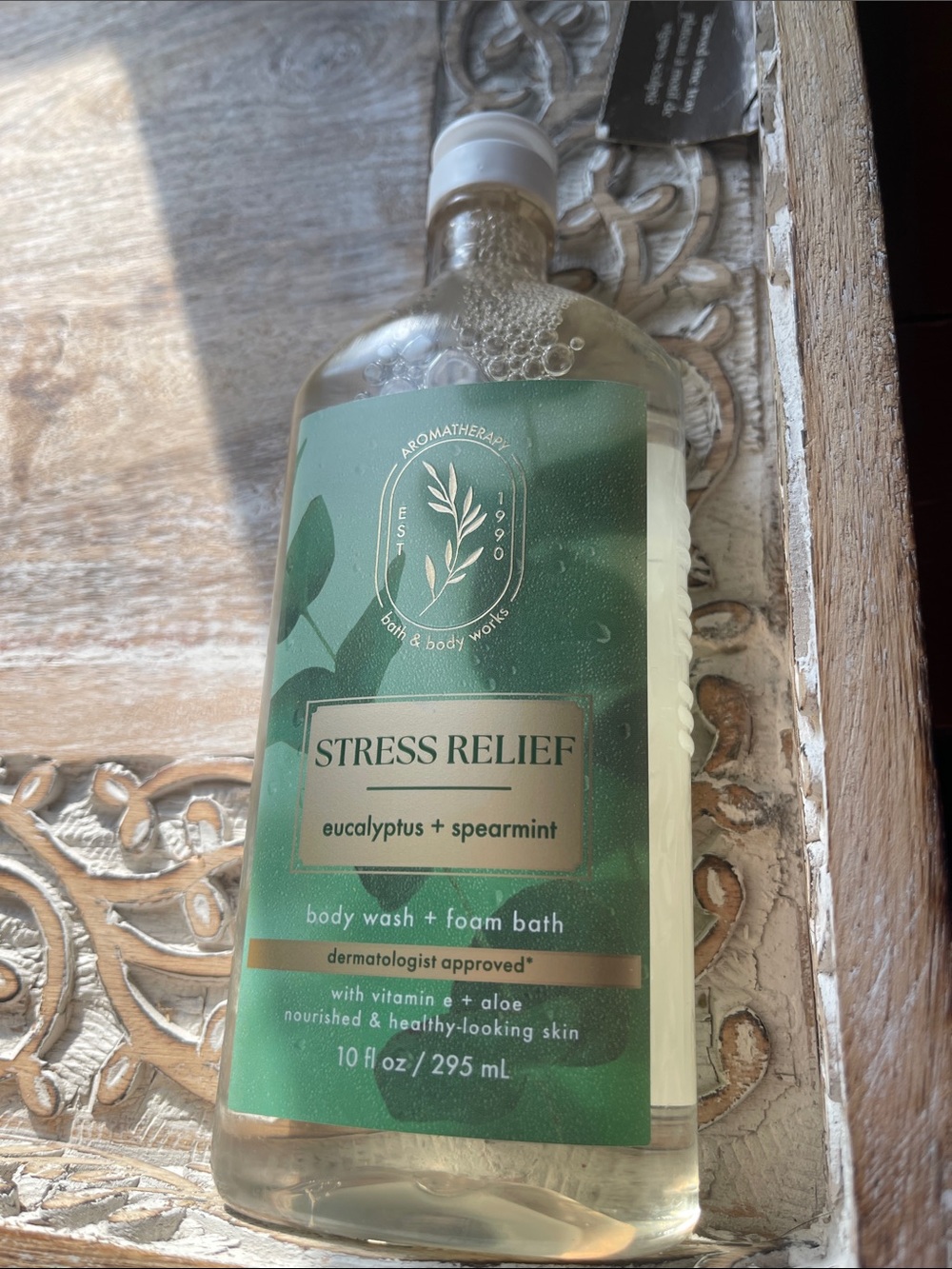 Bath & Body Works Stress Relief Eucalyptus + Spearmint Body Wash - Green